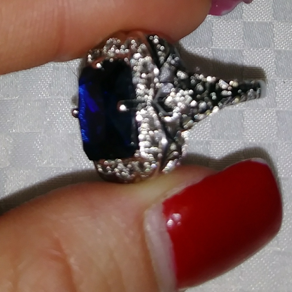 Blue sapphire color stone with hearts ring silver - Picture 4 of 7